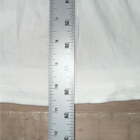 ATHLETA Outbound V-Neck Tee - Plus 1X Bright White - Picture 9 of 10